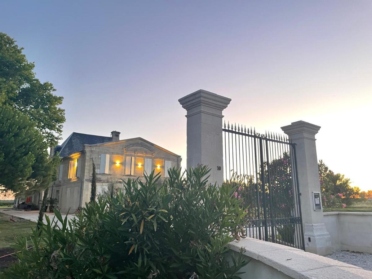 Chateau De Neyran Chambre D'Hotes & Spa Сулак-сюр-Мер Экстерьер фото